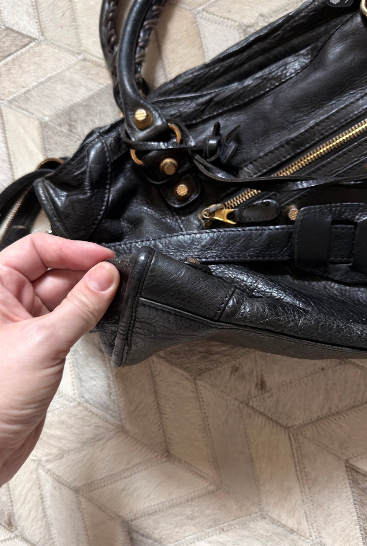 Balenciaga black medium city