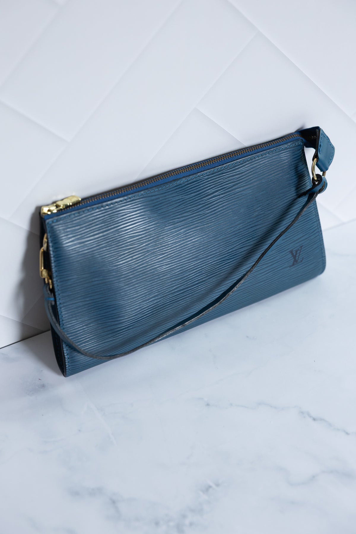 Louis Vuitton Epi Pochette